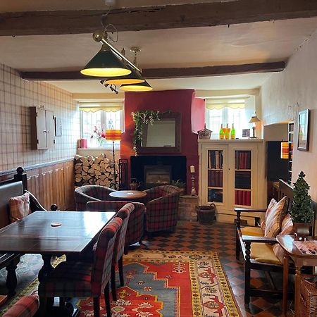 メルトン・モウブレイ The Kings Arms Bed & Breakfast エクステリア 写真